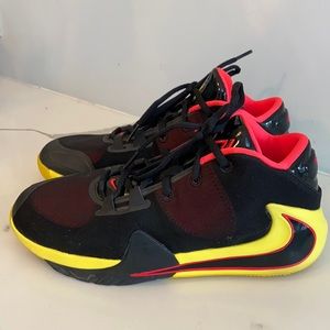 Nike Freak 1 GS ‘Soul Glo’ SZ 7Y